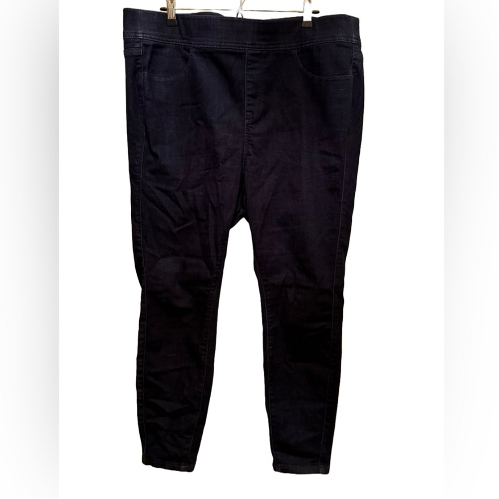 Women’s Lean Blue Jeans